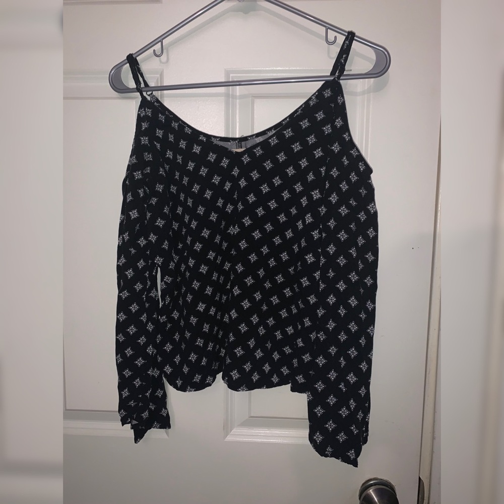 Hollister Cold Shoulder Shirt